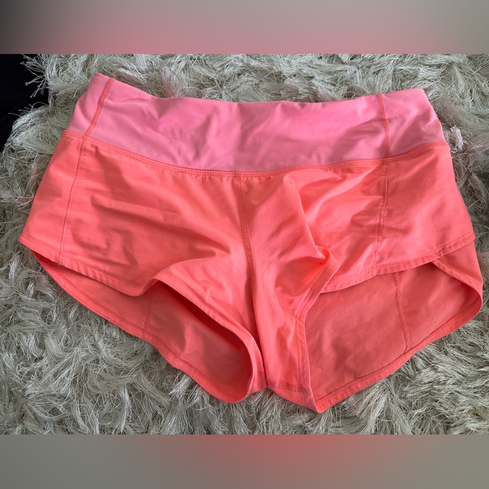 Lululemon shorts 2.4 size 4